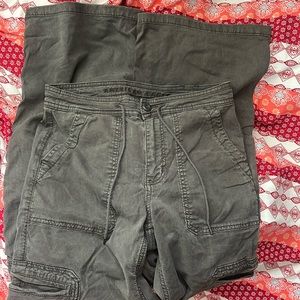 American Eagle Women Cargos